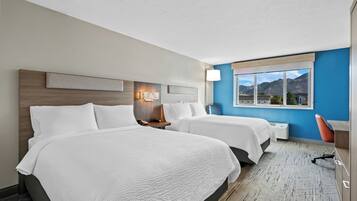 Standard Room, 2 Queen Beds, Mountain View