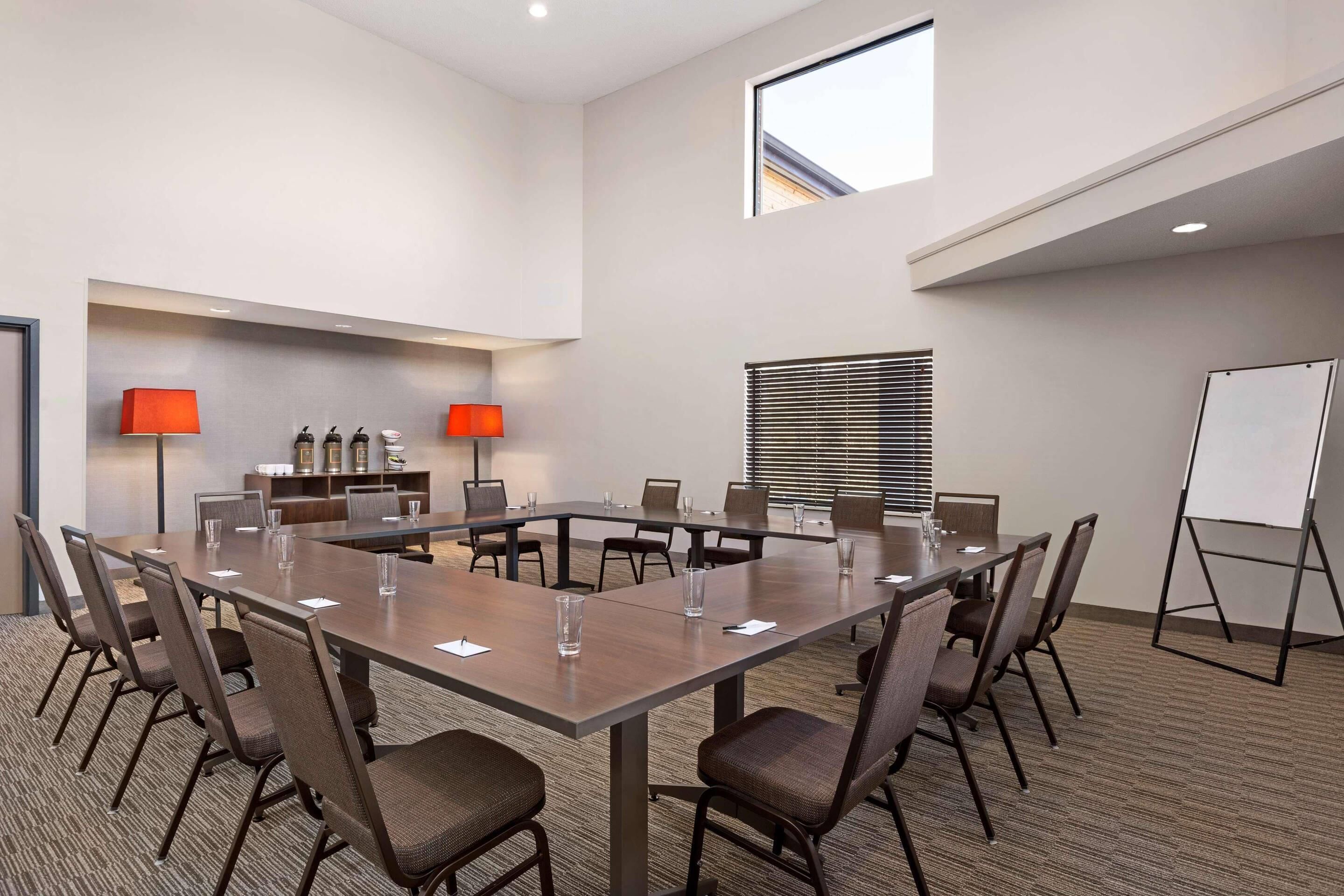 Meeting facility