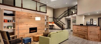 Country Inn & Suites by Radisson, Dahlgren-King George, VA