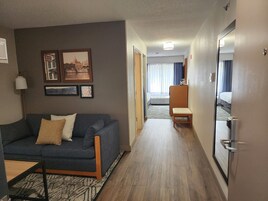 Ropa de cama de alta calidad, escritorio y cortinas blackout 