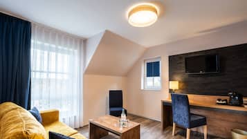 Family Room | Living area | TV