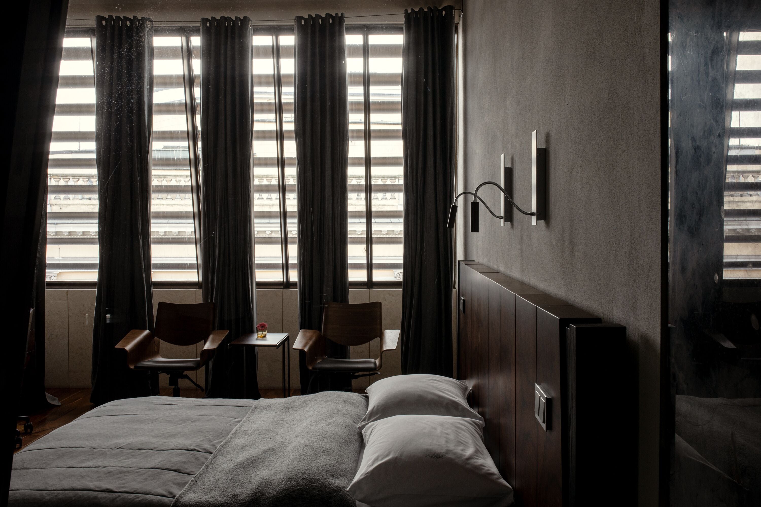 premium bedding, pillow-top beds, minibar, in-room safe