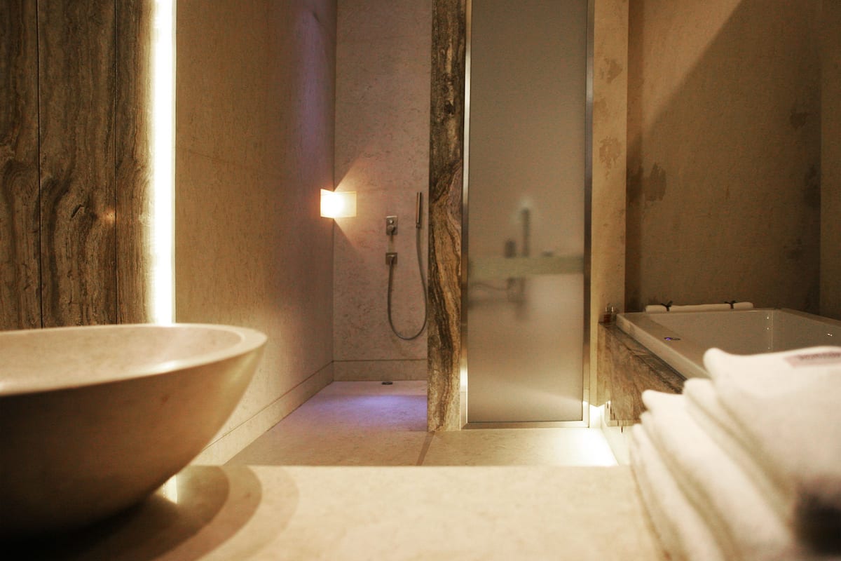 premium bedding, pillow-top beds, minibar, in-room safe