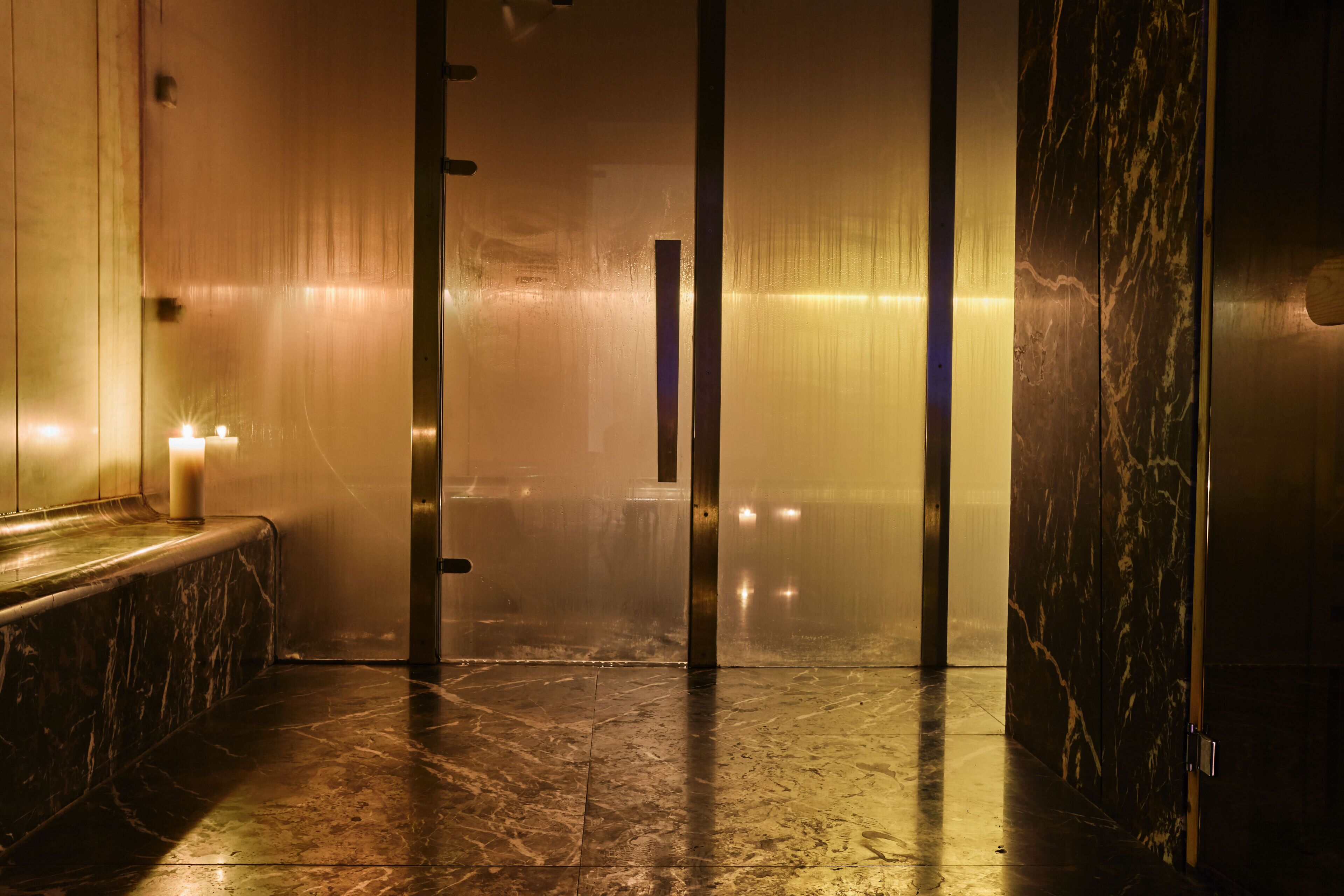 couples treatment room(s), sauna, hot tub, steam room, body treatments