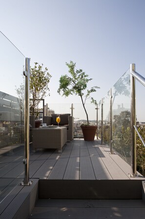 View from property - Hermes Hotel (Athens)