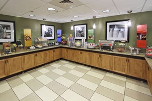 Free daily continental breakfast