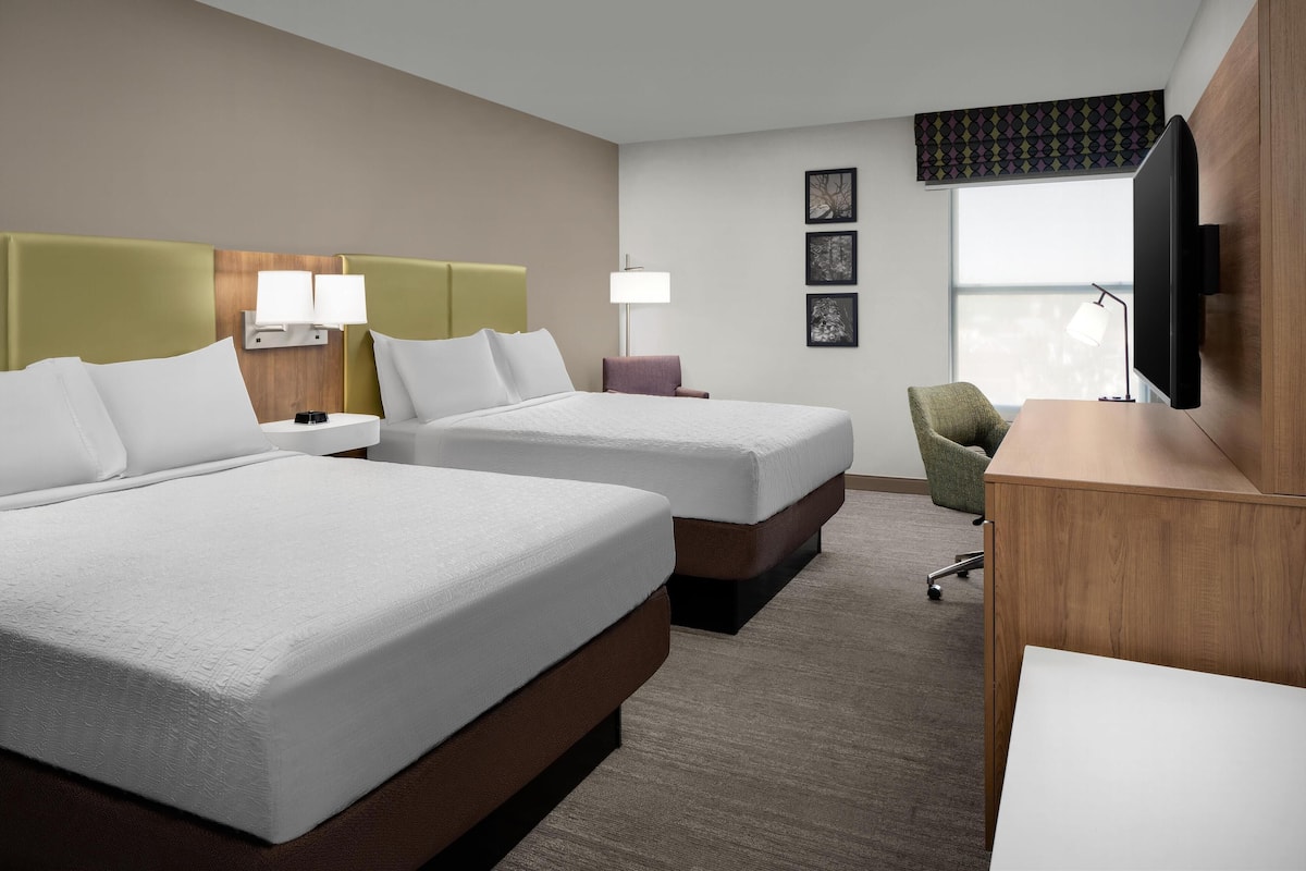 premium bedding, in-room safe, iron/ironing board, rollaway beds