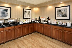 Free daily full breakfast  - Hampton Inn & Suites Greenville/Spartanburg I-85, SC (Duncan)