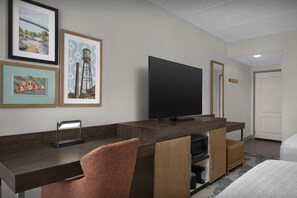 Premium bedding, in-room safe, desk, laptop workspace - Hampton Inn & Suites Greenville/Spartanburg I-85, SC (Duncan)