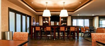 ハンプトン イン ウォルドルフ