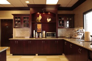 Free daily buffet breakfast