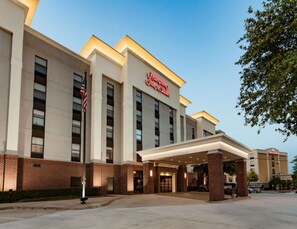 Exterior - Hampton Inn & Suites Dallas-DFW Airport North-Grapevine (Grapevine)