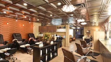 Hair salon