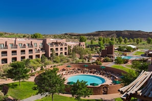 3 outdoor pools