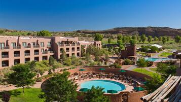 3 outdoor pools