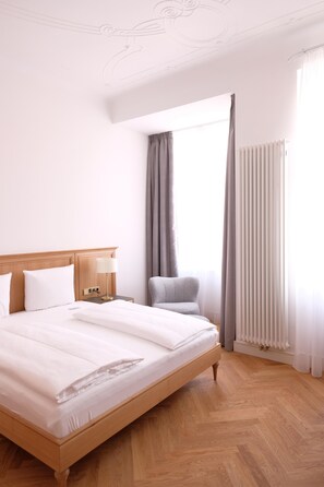 Comfort Double Room | Hypo-allergenic bedding, in-room safe, blackout drapes, soundproofing