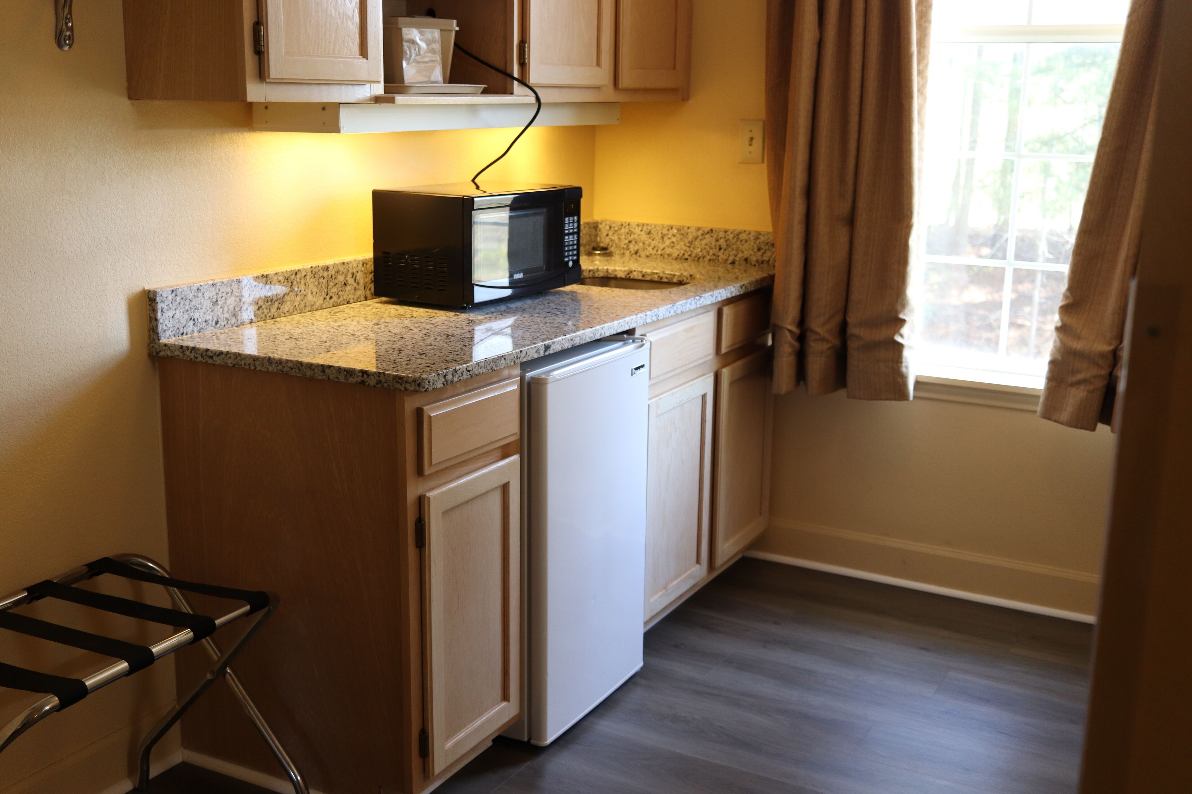 مكواة/لوح كي وواي فاي مجانًا وملاءات أسرّة ومُنبهات