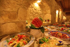 Breakfast, lunch, dinner served; Turkish cuisine 