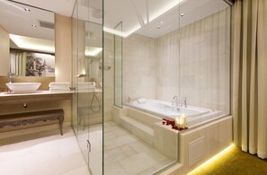 Shower, eco-friendly toiletries, hair dryer, bathrobes - AHC Ayasofya Hotel  (Istanbul)