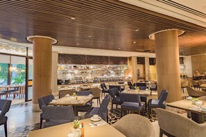 Daily buffet breakfast (PHP 1115 per person) - Ascott Makati (Makati)