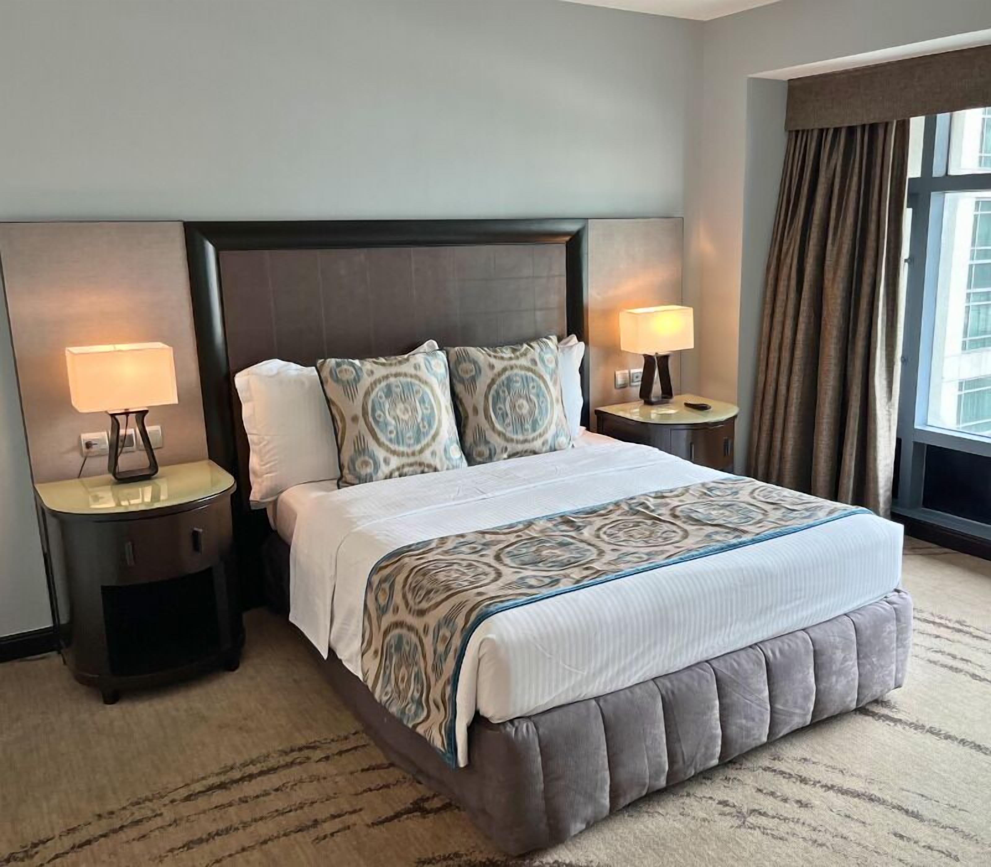 In-room safe, individually decorated, individually furnished, desk
