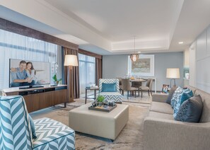 In-room safe, individually decorated, individually furnished, desk - Ascott Makati (Makati)