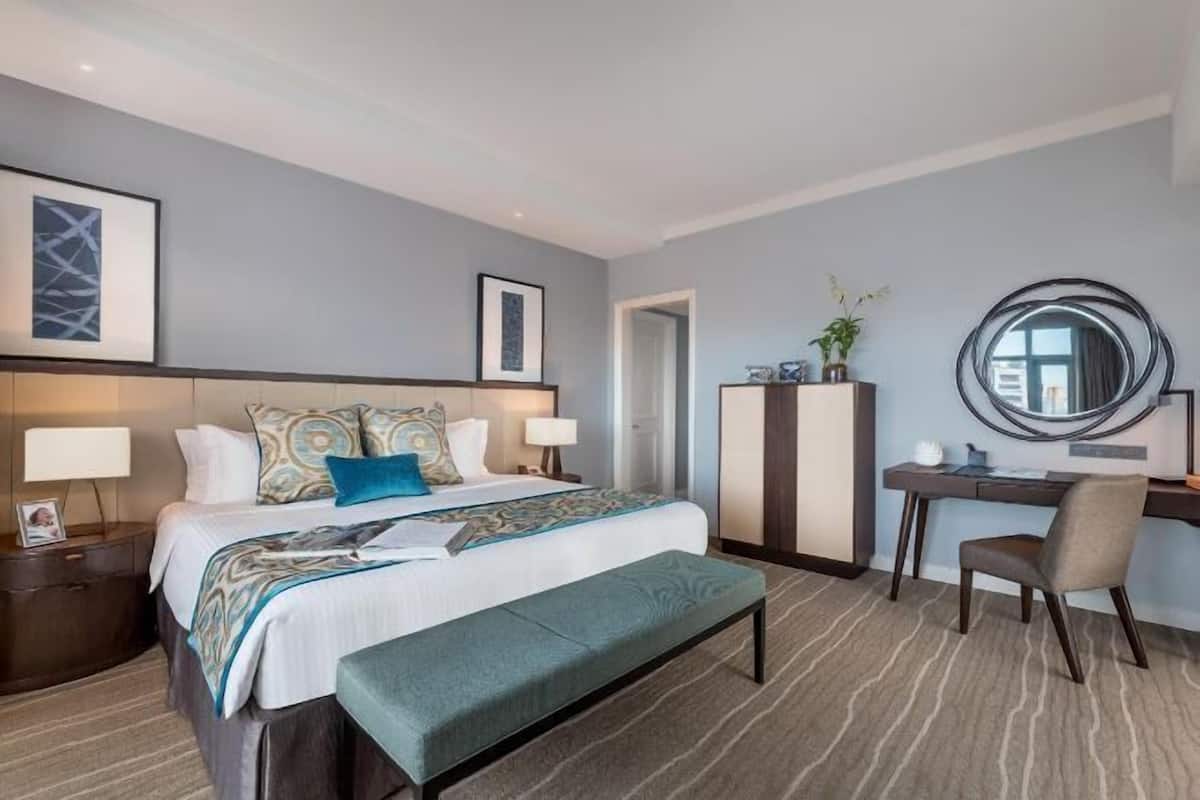 In-room safe, individually decorated, individually furnished, desk