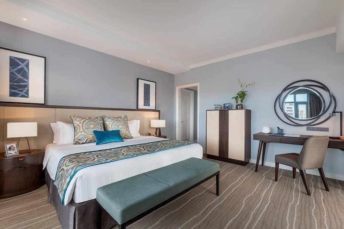 In-room safe, individually decorated, individually furnished, desk