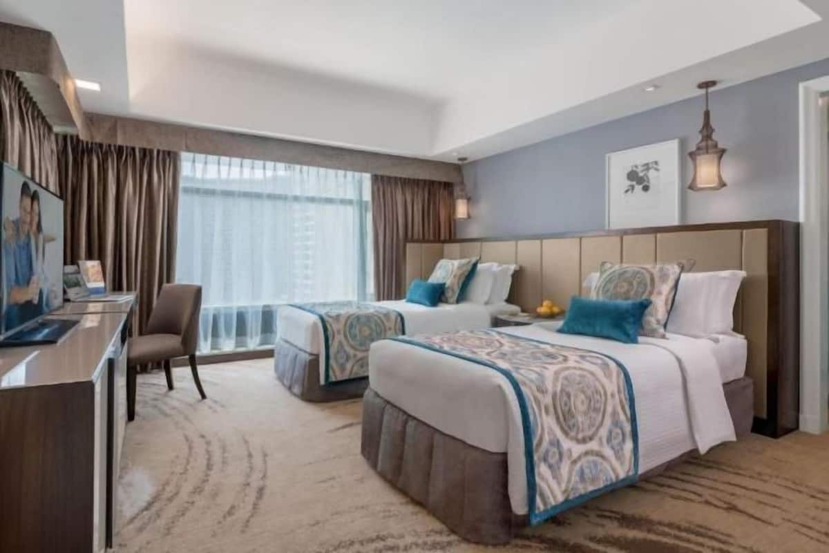 In-room safe, individually decorated, individually furnished, desk