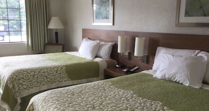 Days Inn by Wyndham Athens, GA