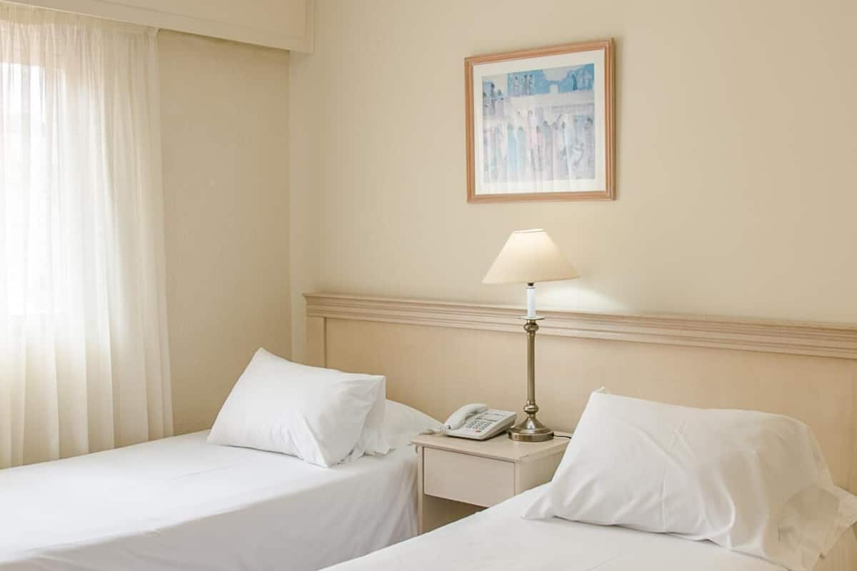 Ropa de cama de alta calidad y minibar