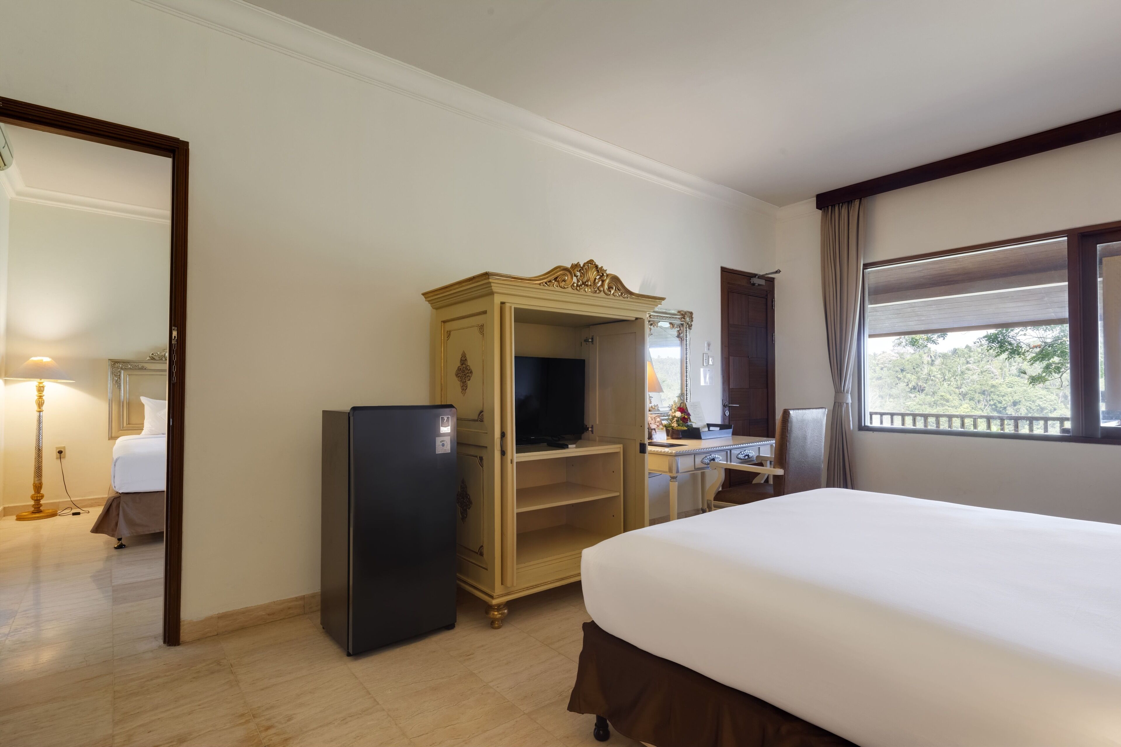 family room, connecting rooms | 1 bedroom, premium bedding, in-room safe, desk