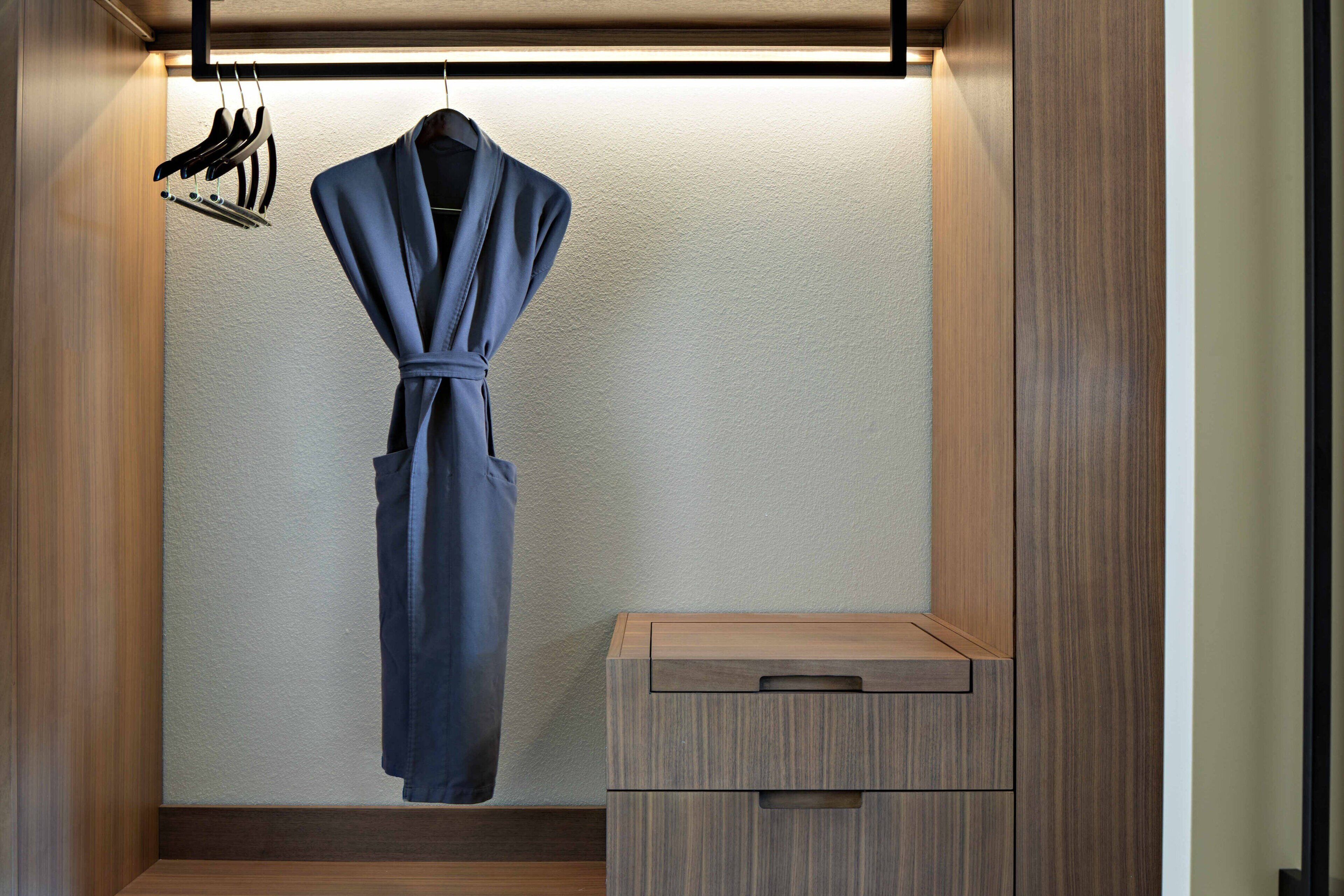 club room, 1 king bed | 1 bedroom, premium bedding, in-room safe, desk