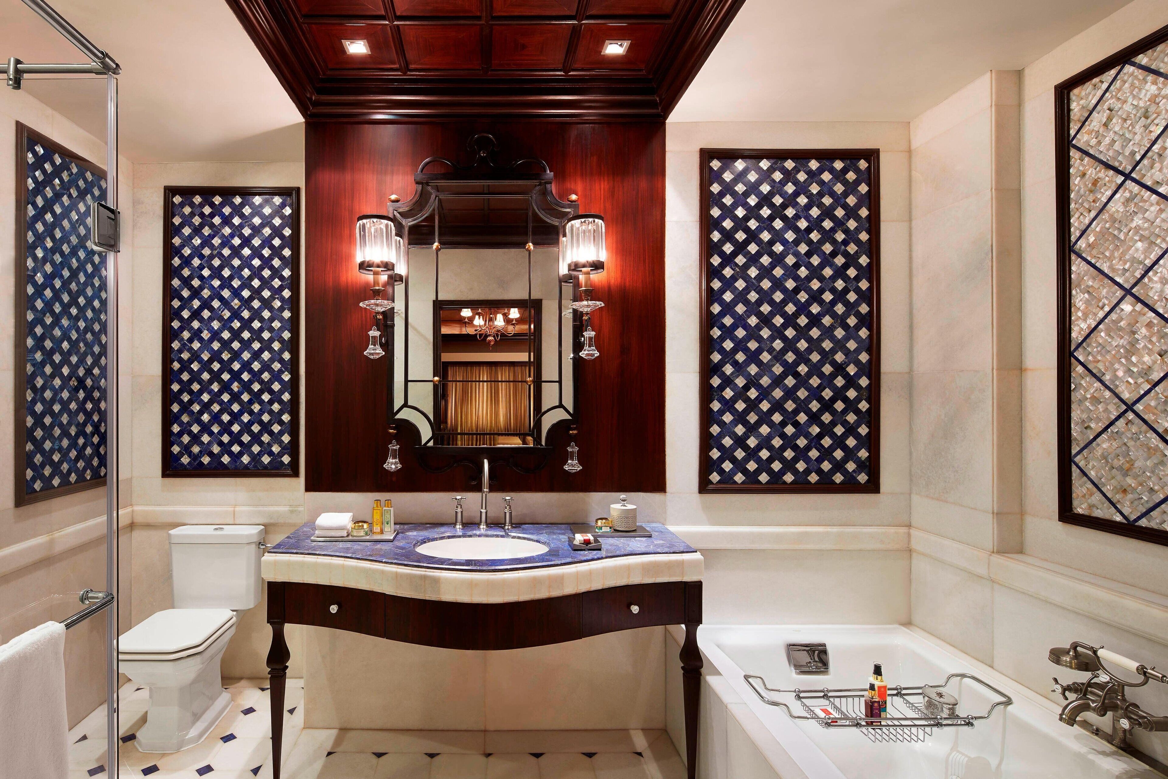 luxury suite, 2 bedrooms | bathroom | deep-soaking bathtub, designer toiletries, hair dryer, bathrobes