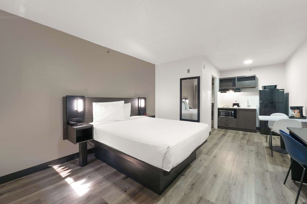 Studio 6 Extended Stay Tucker GA Atlanta Northlake
