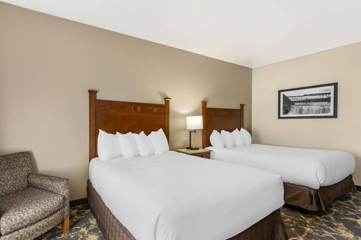 Standard Room, 2 Queen Beds, Accessible, Refrigerator & Microwave | 1 bedroom, premium bedding, pillowtop beds, laptop workspace