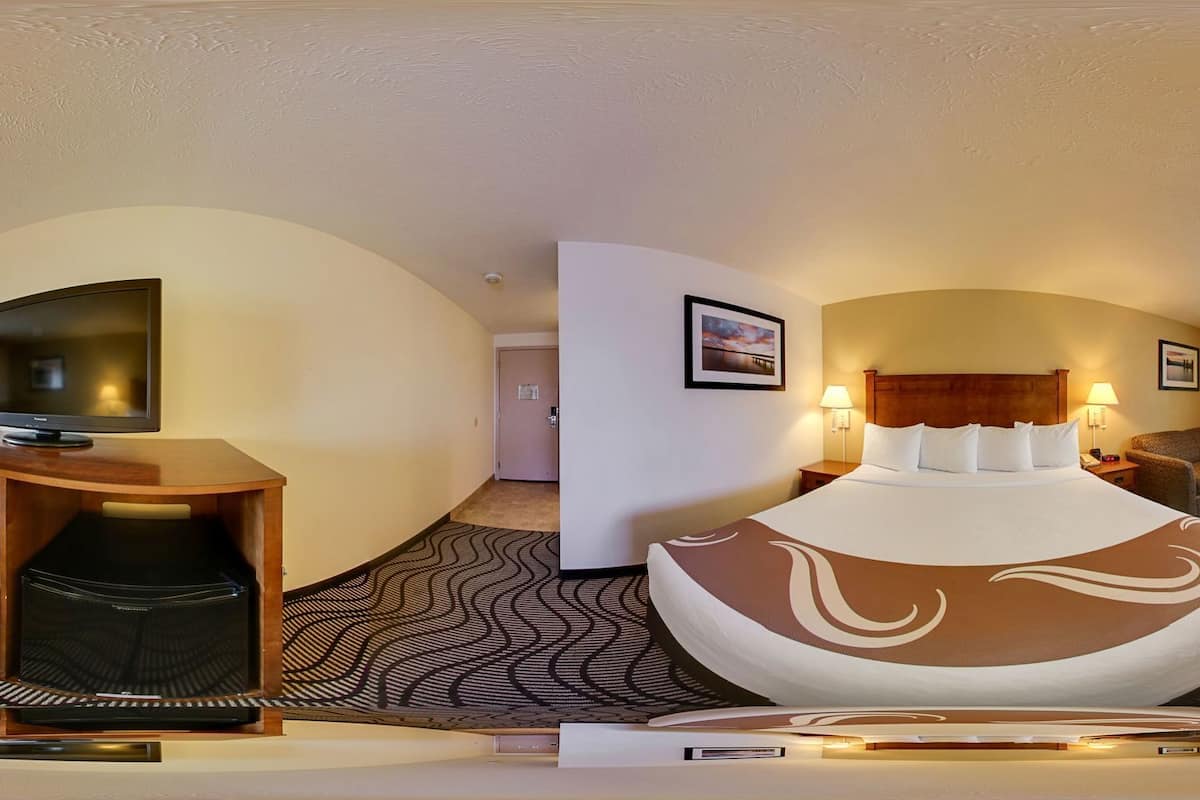 Pillowtop beds, laptop workspace, blackout drapes, iron/ironing board