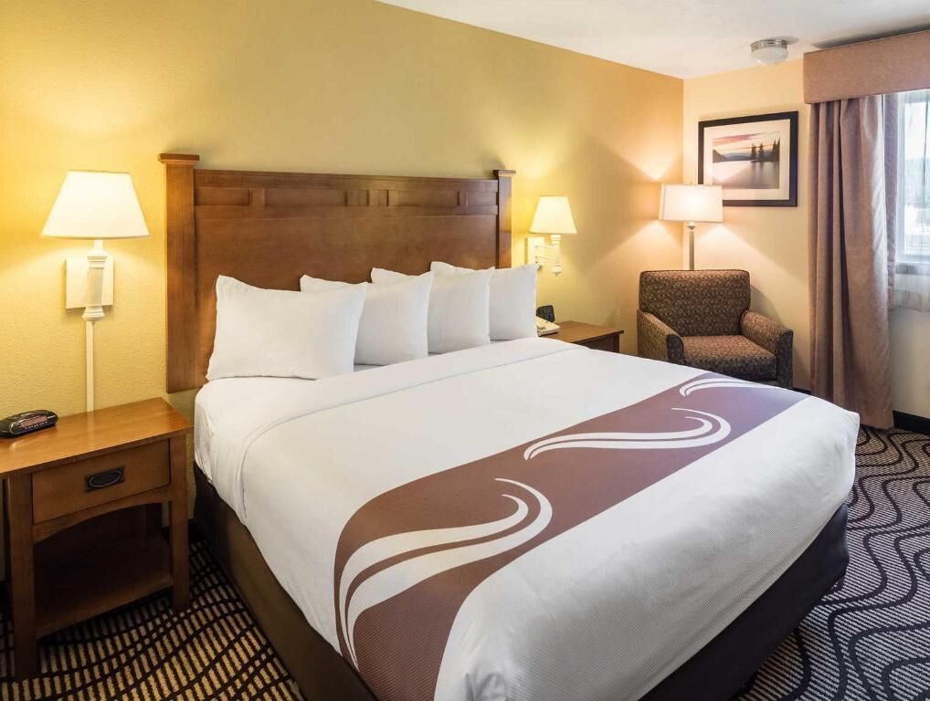 Pillowtop beds, laptop workspace, blackout drapes, iron/ironing board