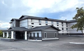 Exterior - Big Sky Inn (Missoula)