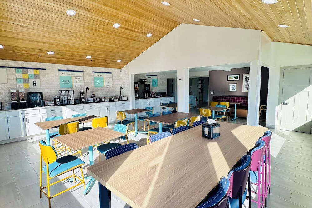 Garner Hotel Missoula Southwest by IHG
