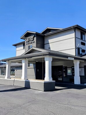 Front of property - Garner Hotel Missoula Southwest by IHG (Missoula)