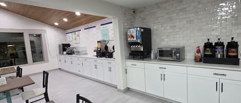 Free daily continental breakfast