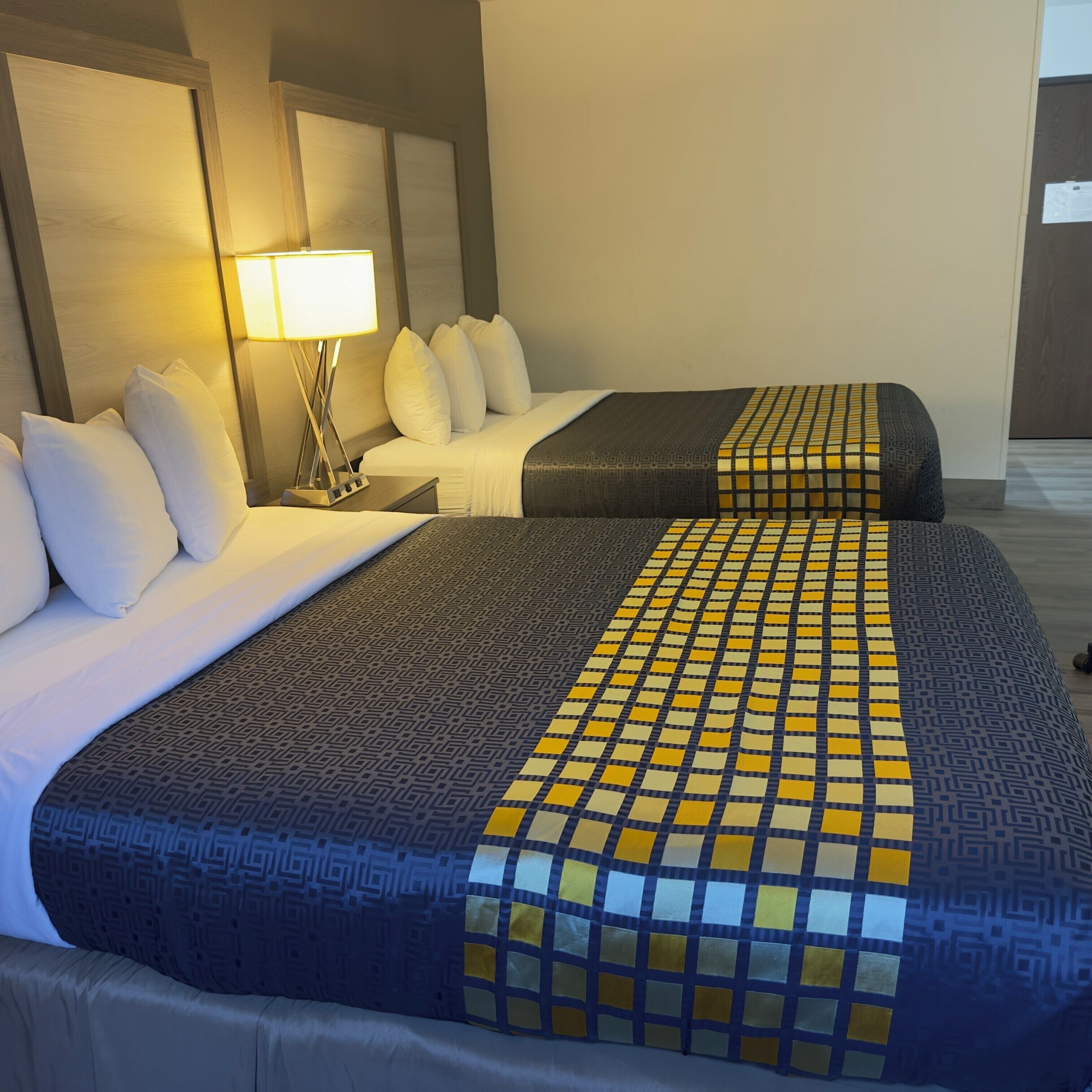 Standard Room, 2 Queen Beds, Non Smoking | Premium bedding, down comforters, Tempur-Pedic beds, desk