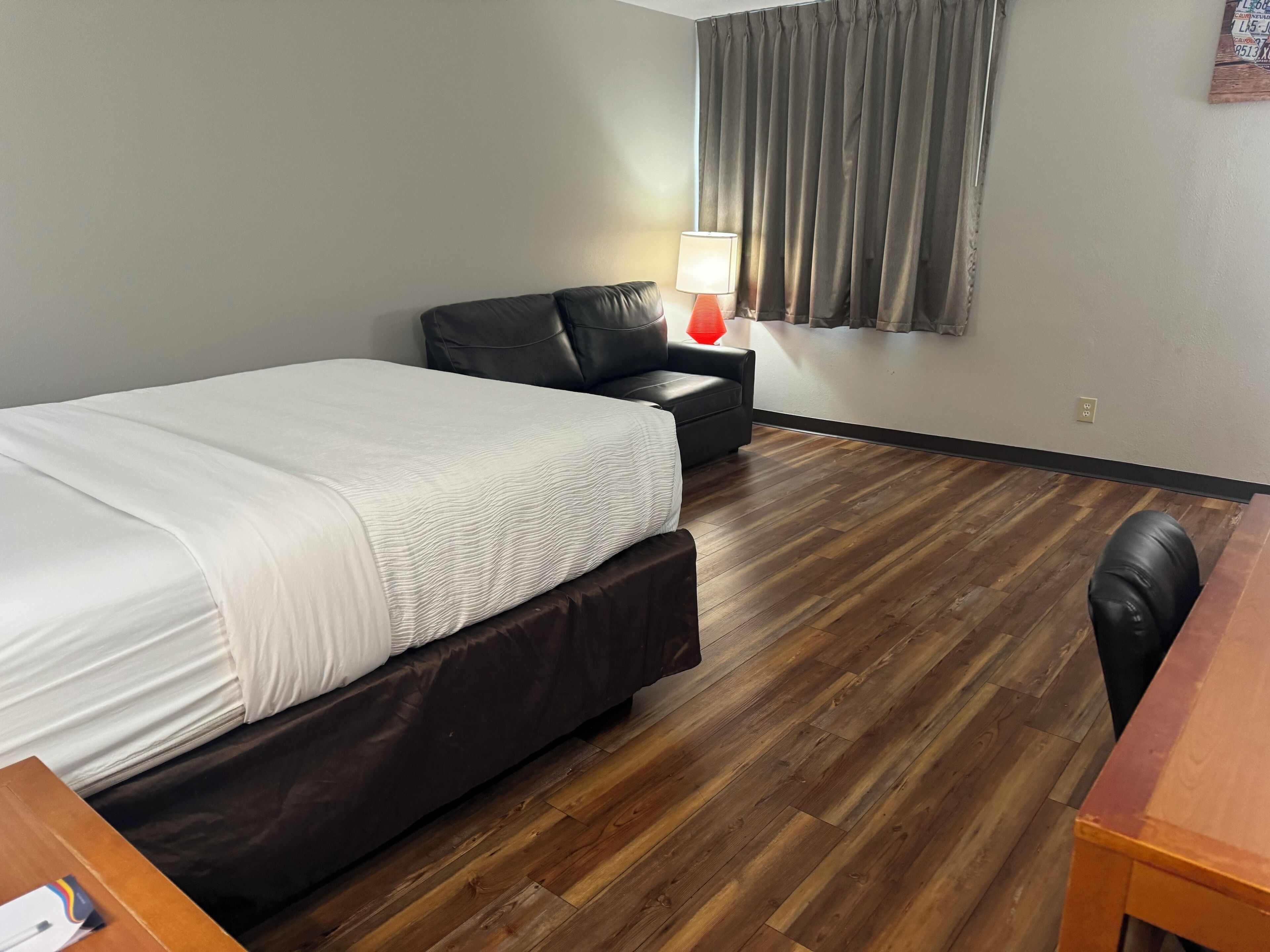 studio suite, 1 queen bed with sofa bed, non smoking | individually furnished, desk, blackout curtains, iron/ironing board