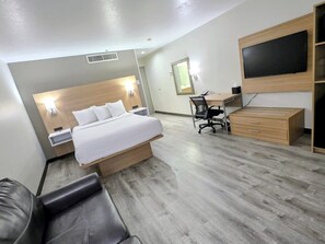 Suite Studio, 1 grand lit et 1 canapé-lit, non-fumeurs | Ameublement personnalisé, bureau, rideaux occultants