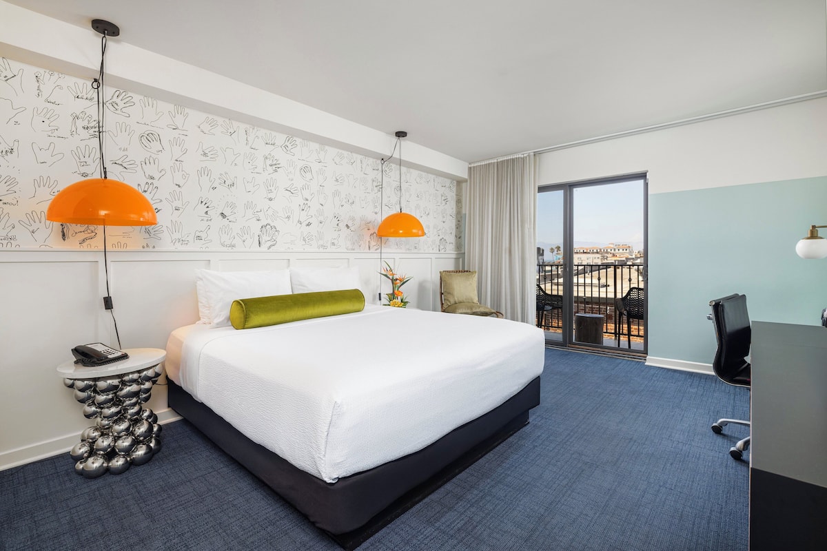 Zimmer, 1 King-Bett, Stadtblick