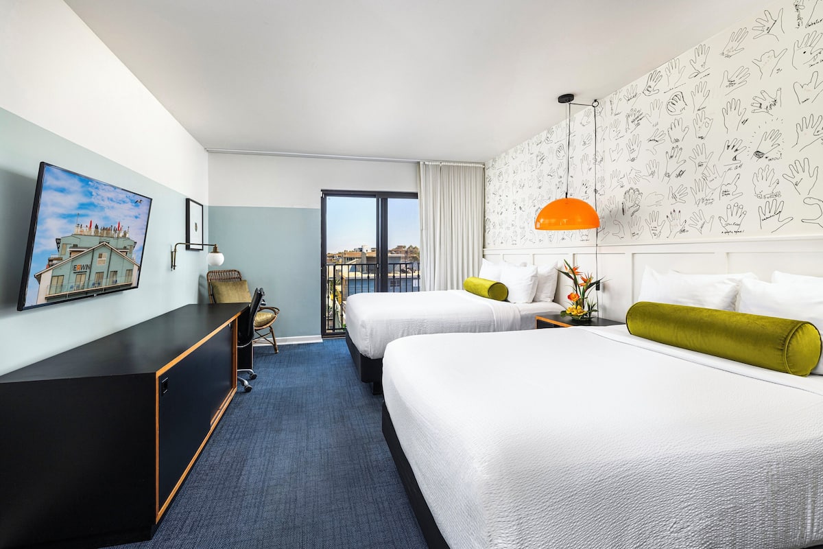 2 Queen Beds, Partial Ocean View | Premium bedding, down comforters, pillowtop beds, minibar