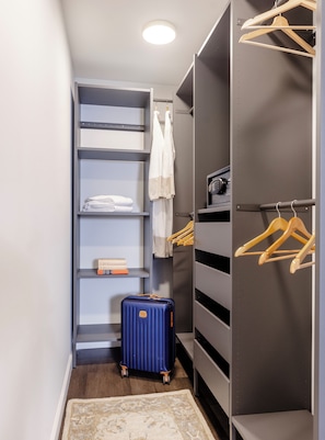 Iron/ironing board, free WiFi, bed sheets, alarm clocks