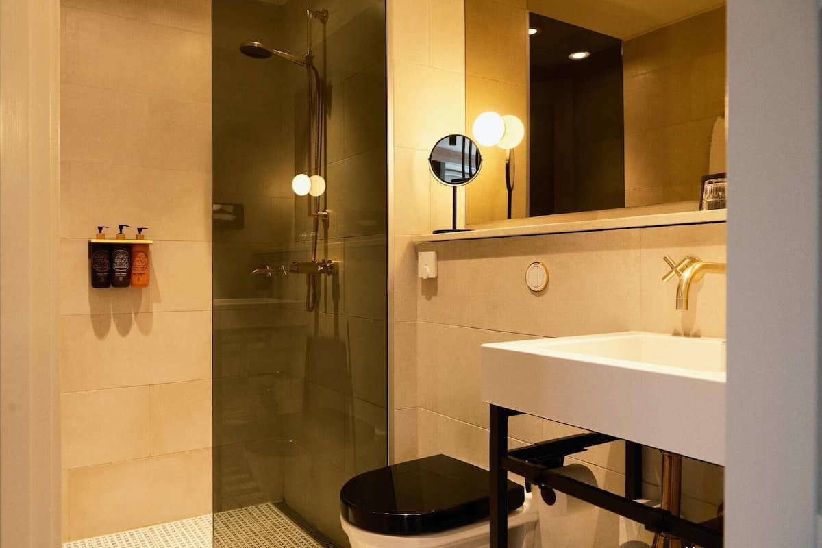 Apart Daire | Banyo | Duş, saç kurutma makinesi, havlu