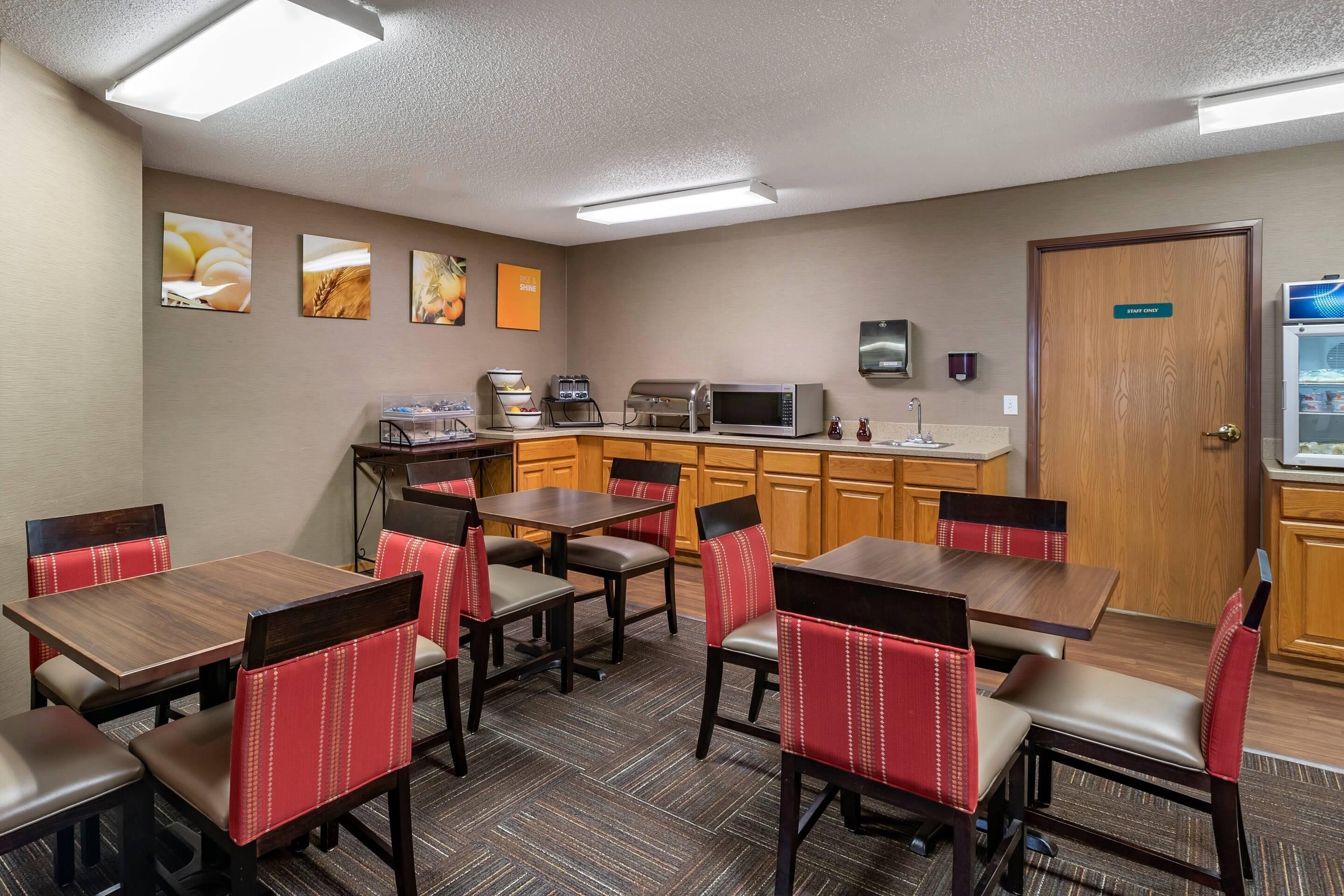 free daily continental breakfast